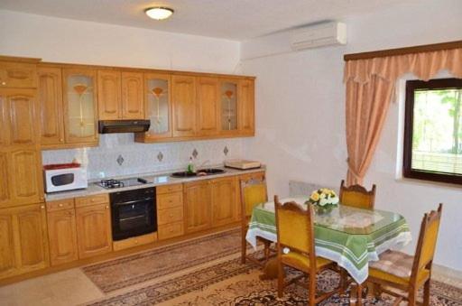 Apartment Knez Трогир Екстериор снимка