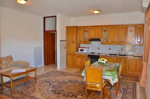 Apartment Knez Трогир Екстериор снимка