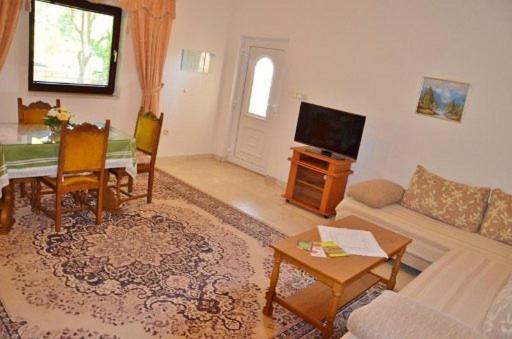 Apartment Knez Трогир Екстериор снимка