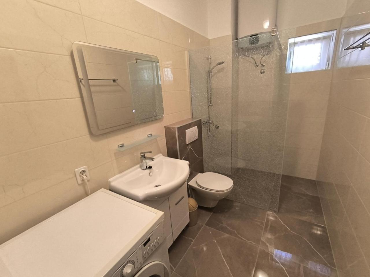 Apartment Knez Трогир Екстериор снимка